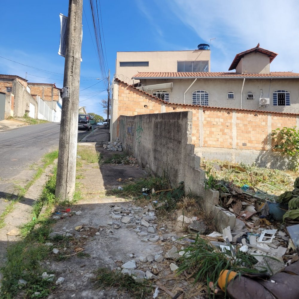 Lote - Venda - Tirol (barreiro) - Belo Horizonte - MG